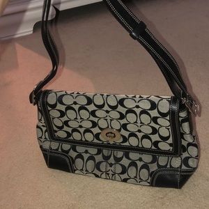 Medium Coach bag